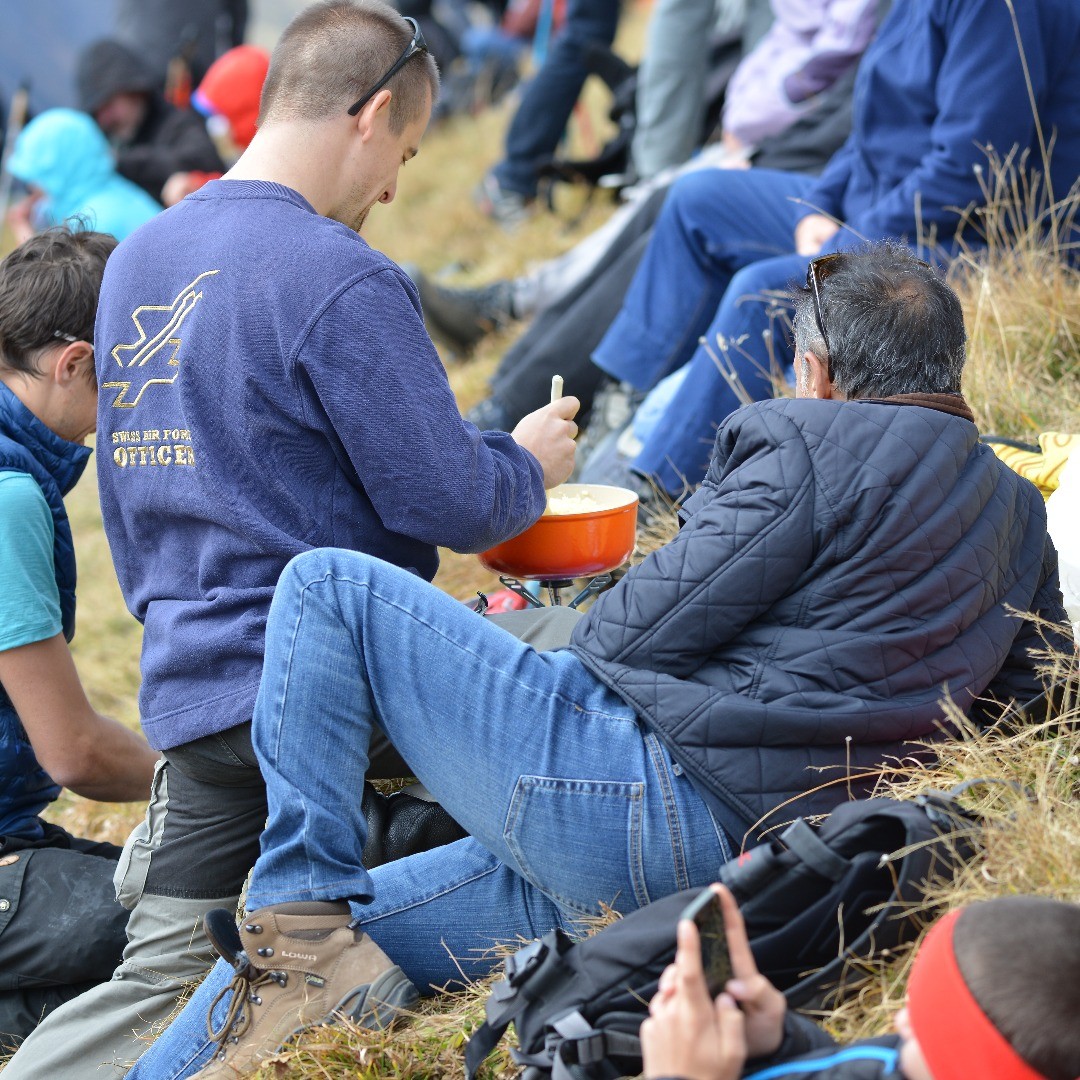 There is only one thing thats cooler than the big lenses and all the airplane stuff, this guys here, and for dessert they had Vermicelle (with cream!!!) :-)