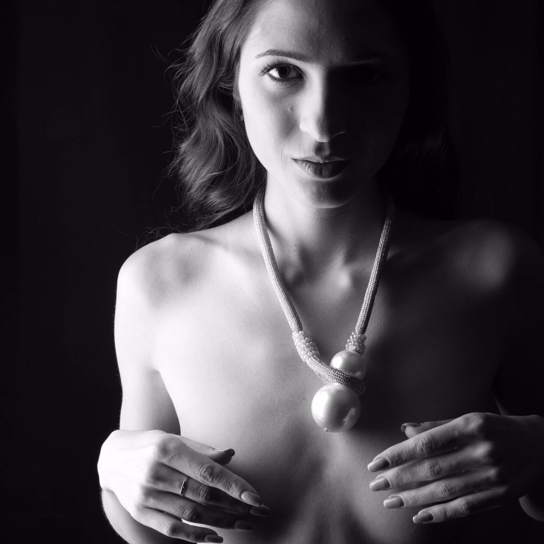 From my first attempt with the Leica Monochrome (246 and Noctilux), studio shoot with Karina yesterday...