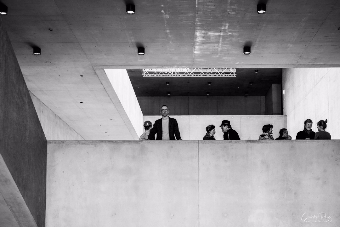 Saturday they opened the contruction area of the new Zurich Kunsthaus Annex, impressive and spaceful, I wonder how art will look there...