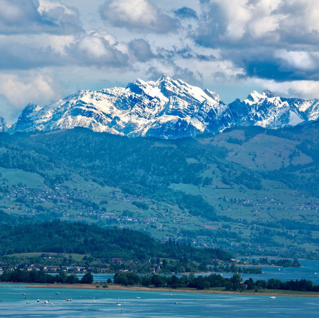 We live a little outside of Zurich and one of my before Corona time goals was already to show the beauty of the landscape over here. Now that we should not go too far away from home let's have a series of pictures from our balcony. Honey I can see mount Säntis :-)
.
.
.