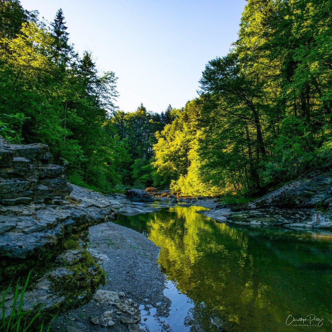 We live a little outside of Zurich and one of my before Corona time goals was already to show the beauty of the landscape over here. A few days ago I was scouting locations for a future photo shooting and was once more amazed, why go far away the good is so close :-)
.
.
.