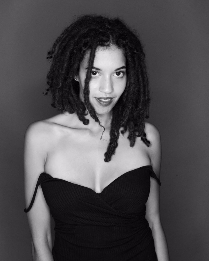 A little earlier this month I had a wonderful shooting with an even more wonderful young lady that we met in a coffee shop close to our office. It was her first studio shooting and we had a lot of fun and many incredibly good pictures. I hope we’ll have more such occasions in the future.
.
.