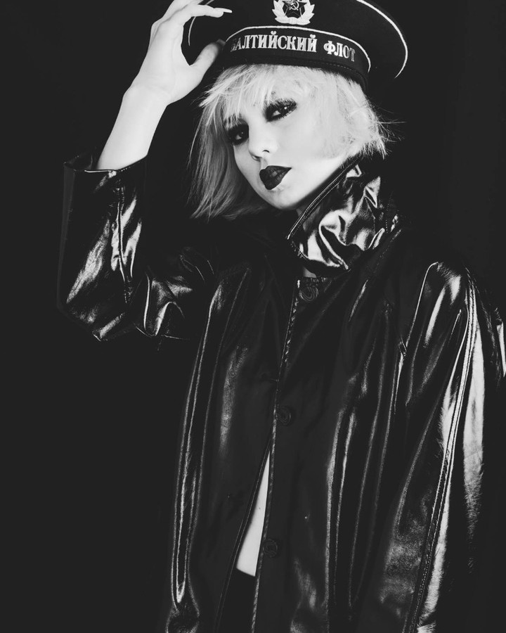 From last weeks shooting with the wonderful Liss @because__i_am_me
We had lot's of fun shooting and there are many cool pictures to come...