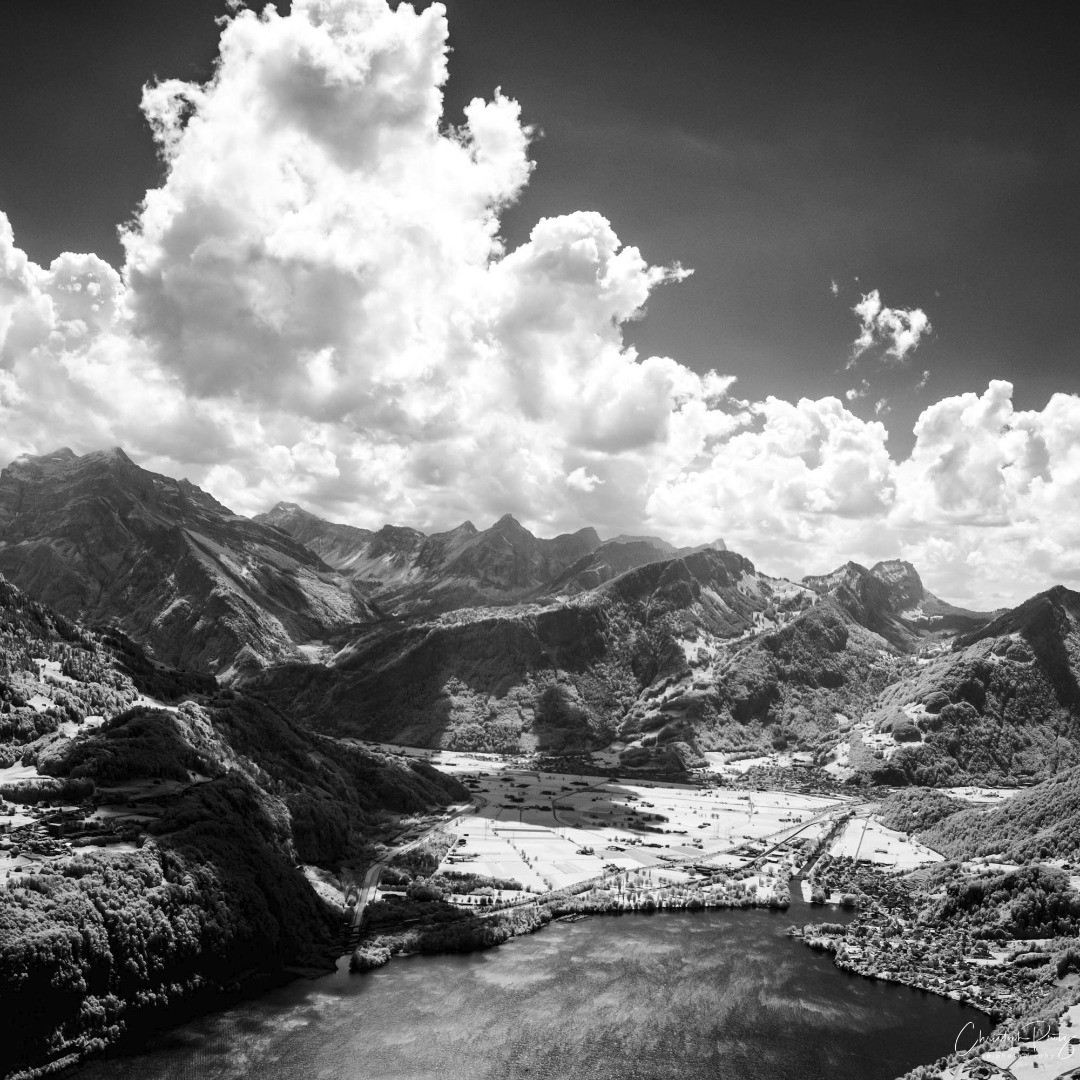 Friday we went for a mini hike to the Seerenbach falls which are the highest cascade water falls of Central Europe and the Alps. Fun fact here is that they are only 30 minutes by car (and an easy hike) away from where we live and my Bavarian team mate had to point me (Swiss) to it (there we have learned something once again) :-) The magnificent view is from above the falls (close) in Arvenbüel. As I was asked for technical details for former infrared pictures, this again was done handheld with a (unmodified) Leica M10M, an Elmarit 28mm (on 4 or 5.6) and a Hoya R72 Filter.
.